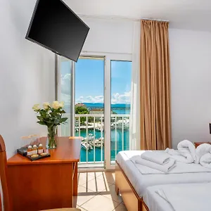 Hotel Adria Malinska
